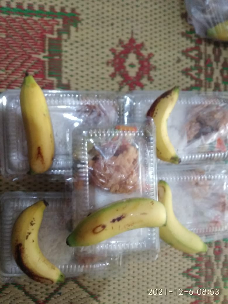 DASHAT (Dapur Sehat Atasi Stunting) berupa pemberian  PMT kpd balita di Posyandu Pisang, padukuhan Kalinongko Kidul